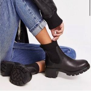 New Steve Madden Hayle Platform Chelsea Boots Booties Chunky Lug Sole